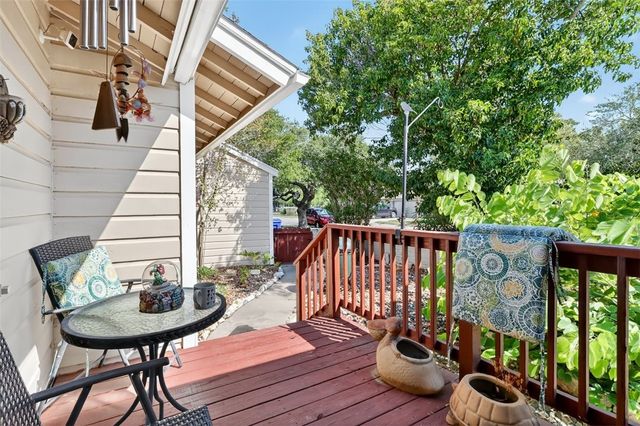 402 Pasadena Pl, Corpus Christi, TX 78411