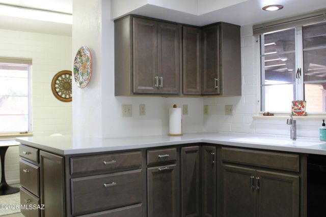 532 W Paseo Solana, Green Valley, AZ 85614