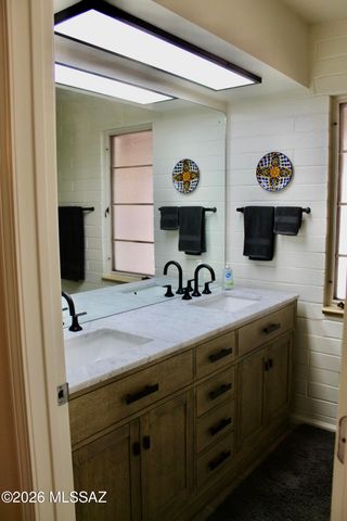 532 W Paseo Solana, Green Valley, AZ 85614