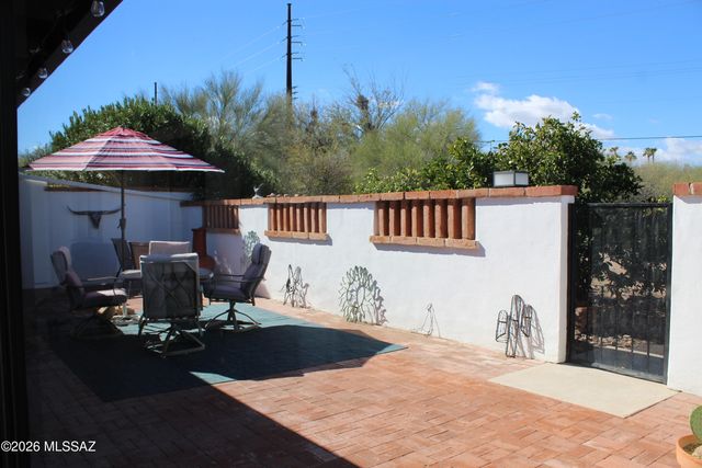 532 W Paseo Solana, Green Valley, AZ 85614