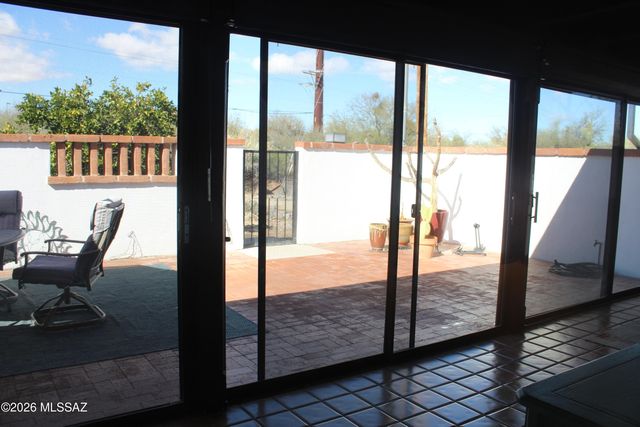 532 W Paseo Solana, Green Valley, AZ 85614