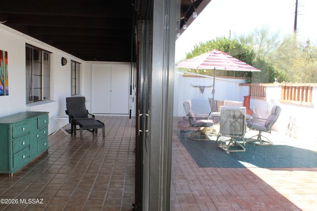 532 W Paseo Solana, Green Valley, AZ 85614