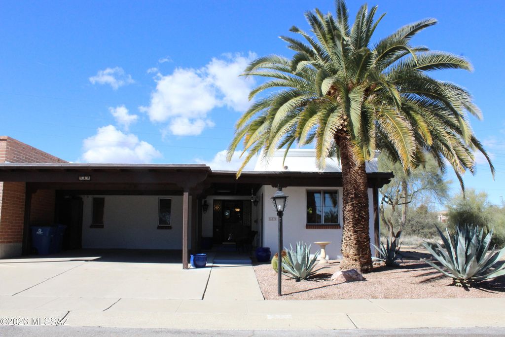 532 W Paseo Solana, Green Valley, AZ 85614