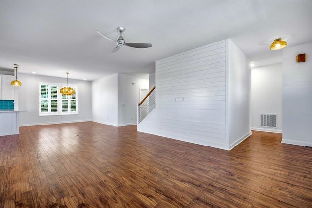 208 Vista Dr., Garden City Beach, SC 29576
