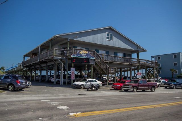 208 Vista Dr., Garden City Beach, SC 29576