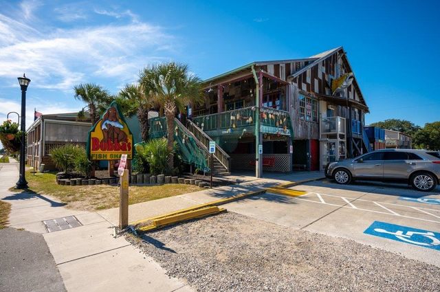 208 Vista Dr., Garden City Beach, SC 29576