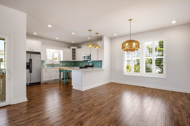 208 Vista Dr., Garden City Beach, SC 29576