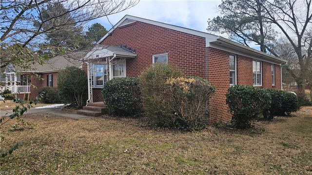 210 Maple ST, Suffolk, VA 23434