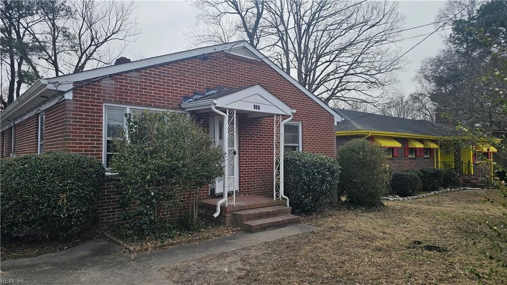 210 Maple ST, Suffolk, VA 23434