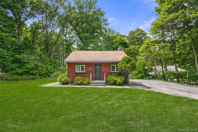 10 McGregor Lane, Crompond, NY 10517