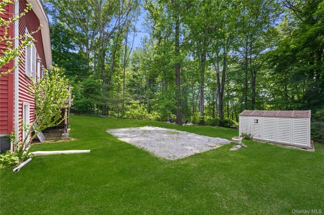 10 McGregor Lane, Crompond, NY 10517
