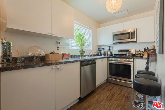 14121 Friar Street, Van Nuys, CA 91401