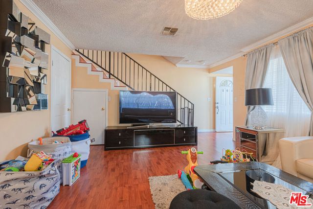 14121 Friar Street, Van Nuys, CA 91401