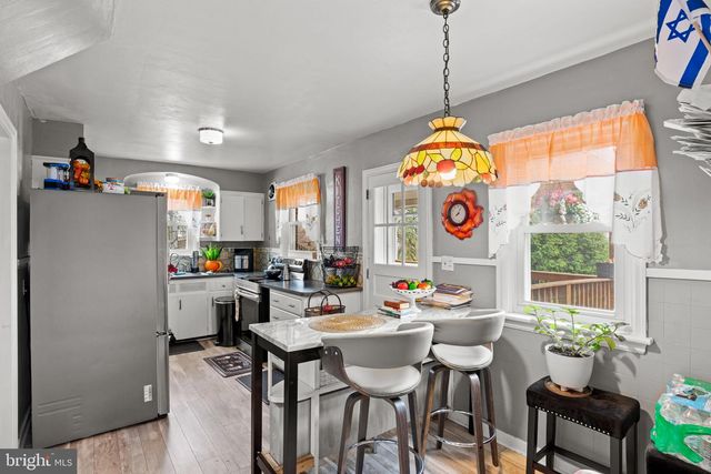 3101 SCHOOLHOUSE LN, Harrisburg, PA 17109