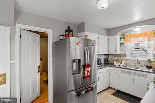 3101 SCHOOLHOUSE LN, Harrisburg, PA 17109