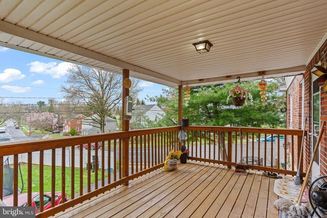 3101 SCHOOLHOUSE LN, Harrisburg, PA 17109