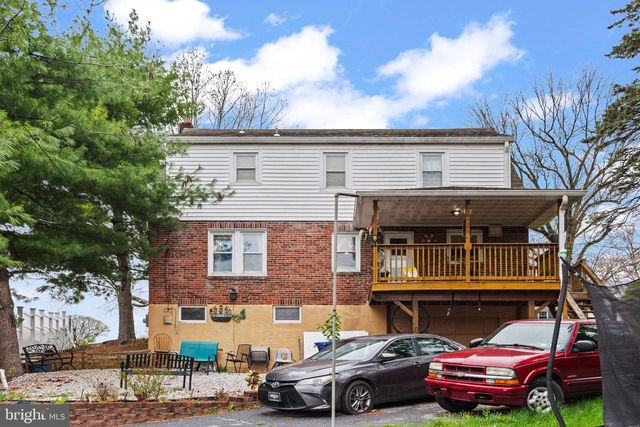 3101 SCHOOLHOUSE LN, Harrisburg, PA 17109