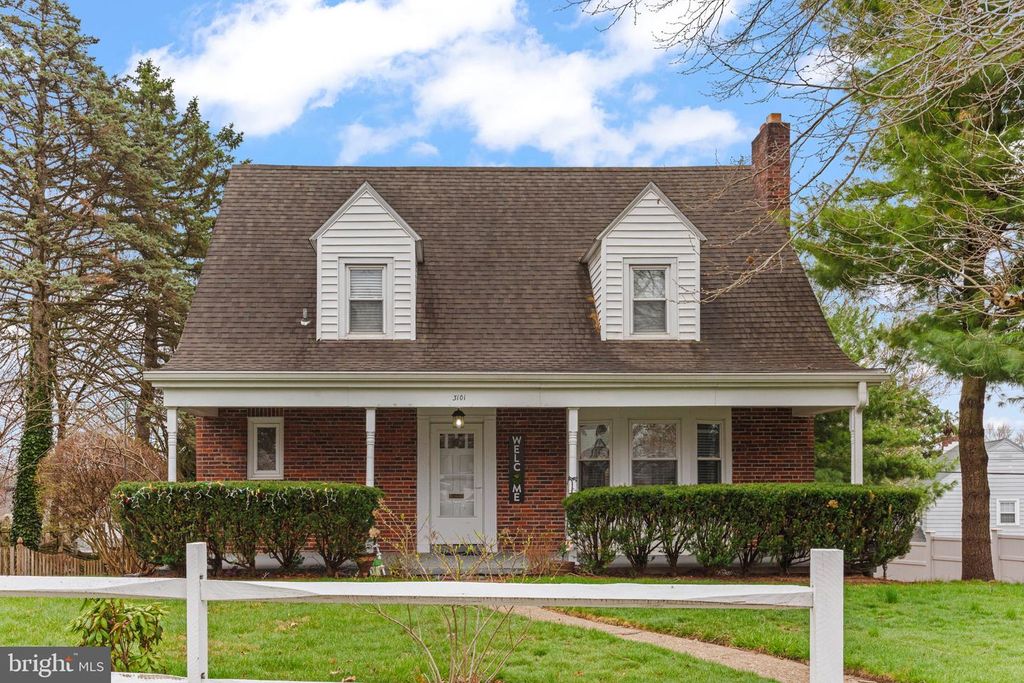 3101 SCHOOLHOUSE LN, Harrisburg, PA 17109