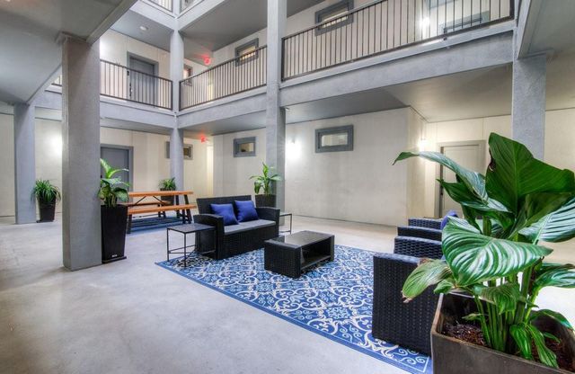 908 Nueces ST 18, Austin, TX 78701