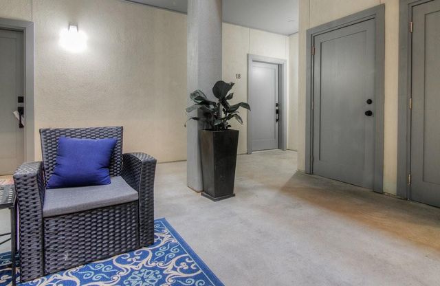 908 Nueces ST 18, Austin, TX 78701