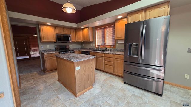 1212 MOUNTAIN SPRINGS RD, Rapid City, SD 57702