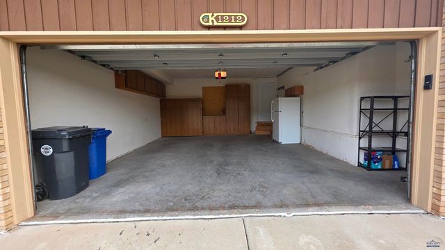 1212 MOUNTAIN SPRINGS RD, Rapid City, SD 57702
