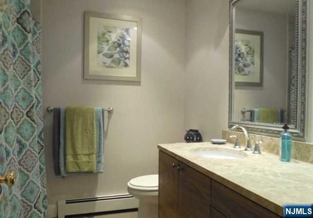 84 Colgate Avenue, Paramus, NJ 07652