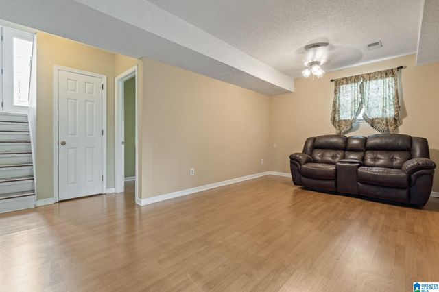 2013 LEOLA AVENUE, Birmingham, AL 35207