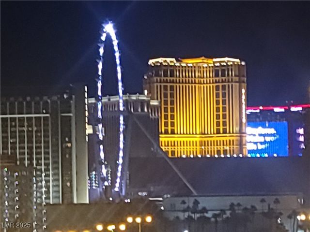 125 East Harmon Avenue 2921&2919, Las Vegas, NV 89109