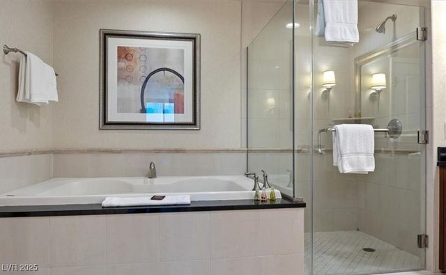 125 East Harmon Avenue 2921&2919, Las Vegas, NV 89109