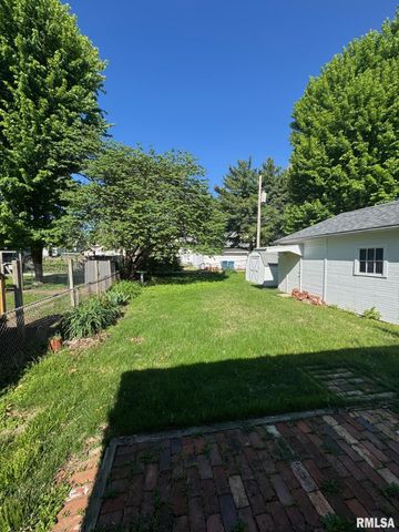 329 S PARK Avenue, Springfield, IL 62704