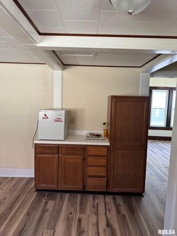 329 S PARK Avenue, Springfield, IL 62704