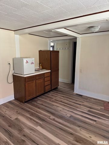 329 S PARK Avenue, Springfield, IL 62704