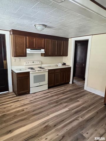 329 S PARK Avenue, Springfield, IL 62704