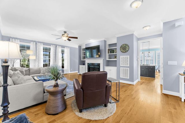 1823 Delacourt Avenue, Mount Pleasant, SC 29466