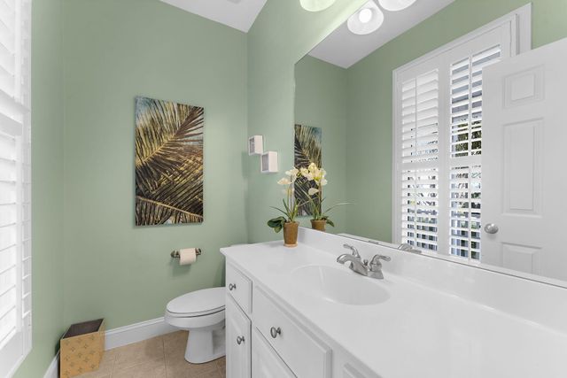 1823 Delacourt Avenue, Mount Pleasant, SC 29466