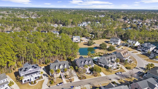 1823 Delacourt Avenue, Mount Pleasant, SC 29466