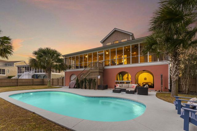 1823 Delacourt Avenue, Mount Pleasant, SC 29466