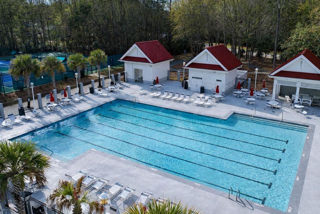 1823 Delacourt Avenue, Mount Pleasant, SC 29466