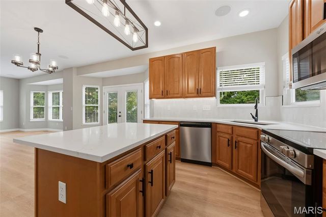 153 Prairie Bluffs Drive, Wentzville, MO 63385