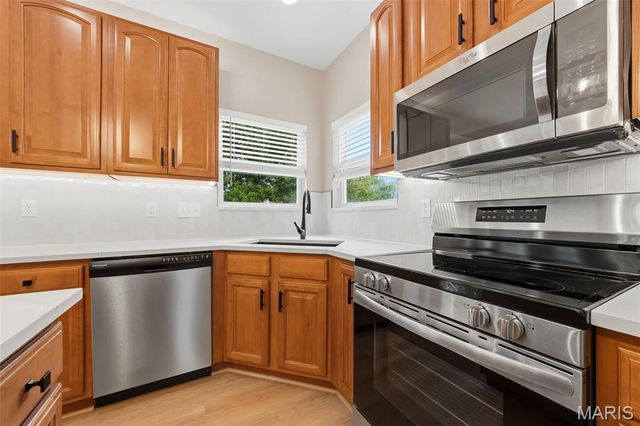153 Prairie Bluffs Drive, Wentzville, MO 63385