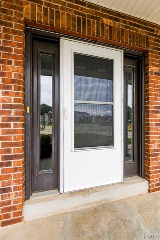 153 Prairie Bluffs Drive, Wentzville, MO 63385