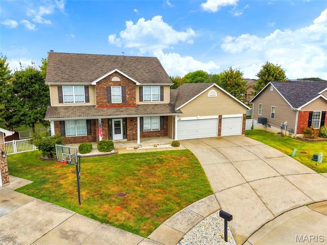 153 Prairie Bluffs Drive, Wentzville, MO 63385
