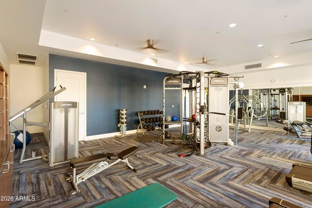 7300 E EARLL Drive 1022, Scottsdale, AZ 85251