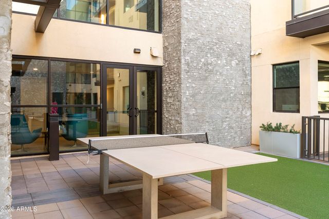 7300 E EARLL Drive 1022, Scottsdale, AZ 85251