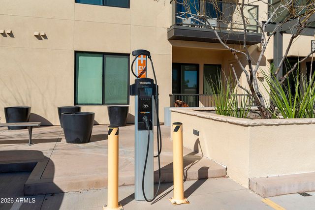 7300 E EARLL Drive 1022, Scottsdale, AZ 85251