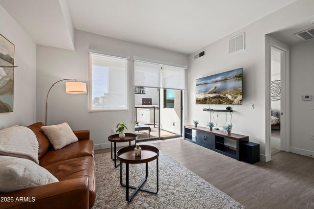 7300 E EARLL Drive 1022, Scottsdale, AZ 85251