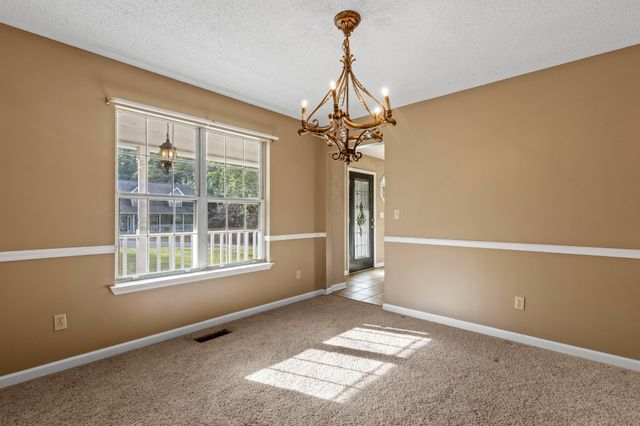 2414 W Wind Drive, Soddy Daisy, TN 37379
