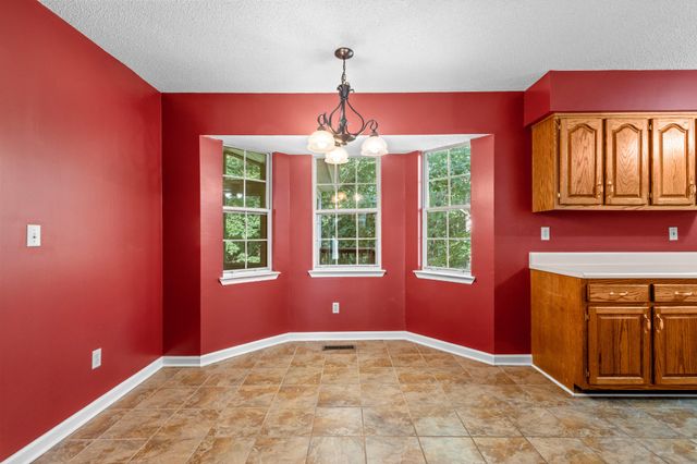 2414 W Wind Drive, Soddy Daisy, TN 37379