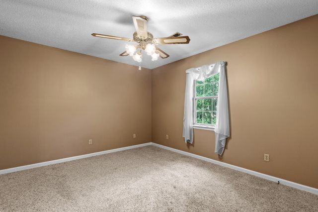 2414 W Wind Drive, Soddy Daisy, TN 37379